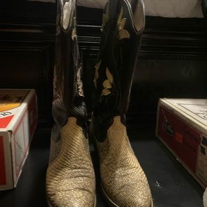 Justin boots , red lizard tail boots